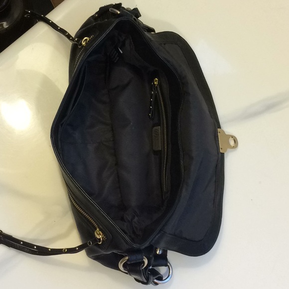 Premium leather black purse, a perfect size! - Picture 3 of 4